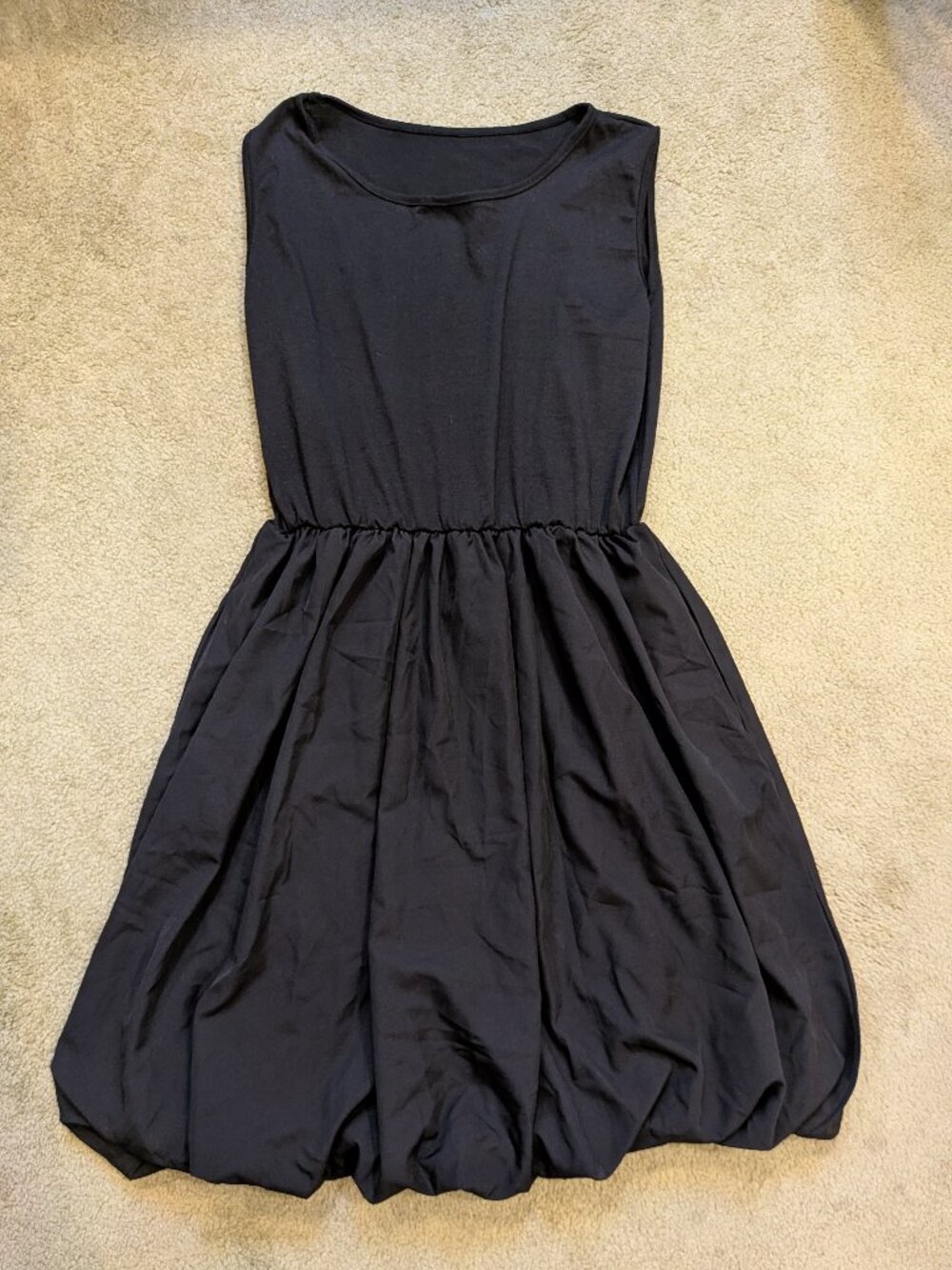Black bubble skirt dress